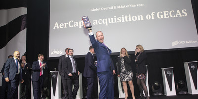 AerCap team celebrating their record-breaking 11 awards.