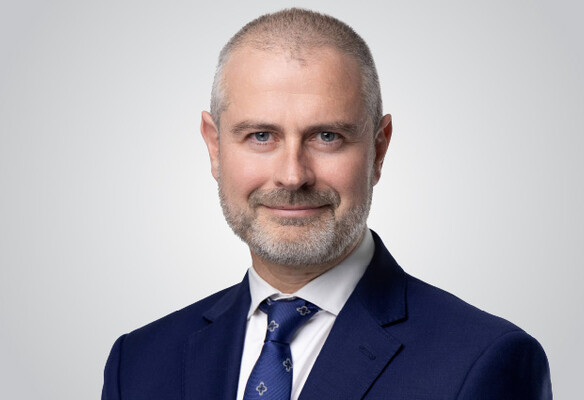 Robert (Bob) Warden