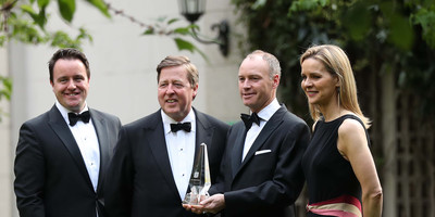 Aengus Kelly receiving the Outstanding Contribution to Business Award.