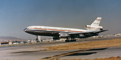 DC-10-30 on the runway.